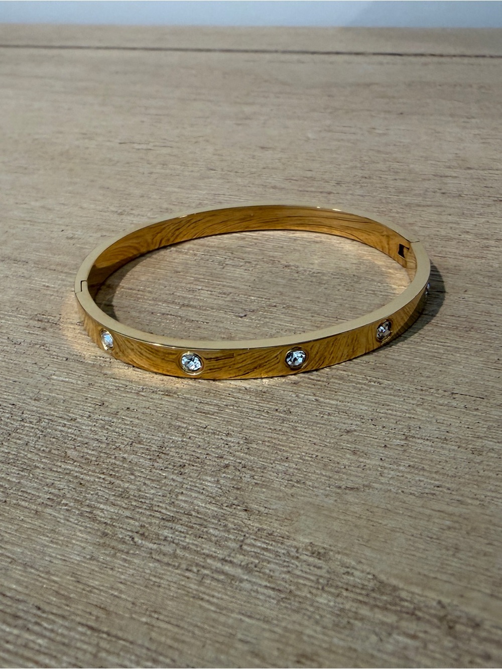 Love-Inspired Gold Bracelet 18cm